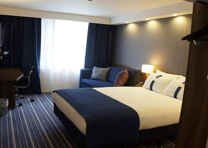 Holiday Inn Express Earls Court By Ihg Londra